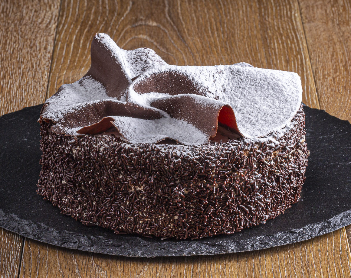 Tourte forêt noire (sans cerises avec kirsch)
